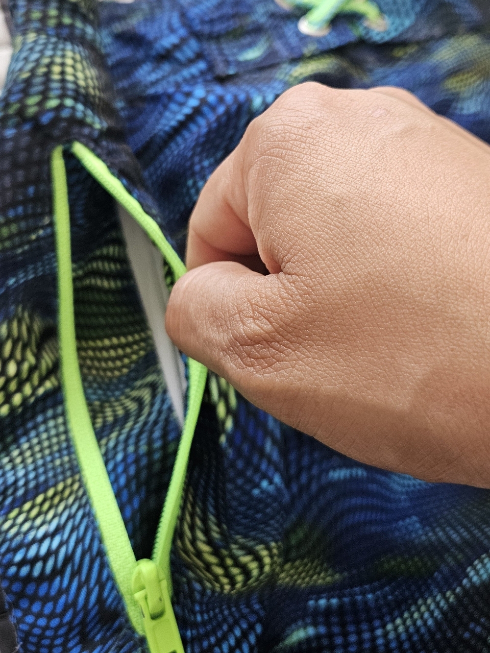 Body Glove Blue & Neon Green Wave Print Swim Trunks - Picture 4 of 6